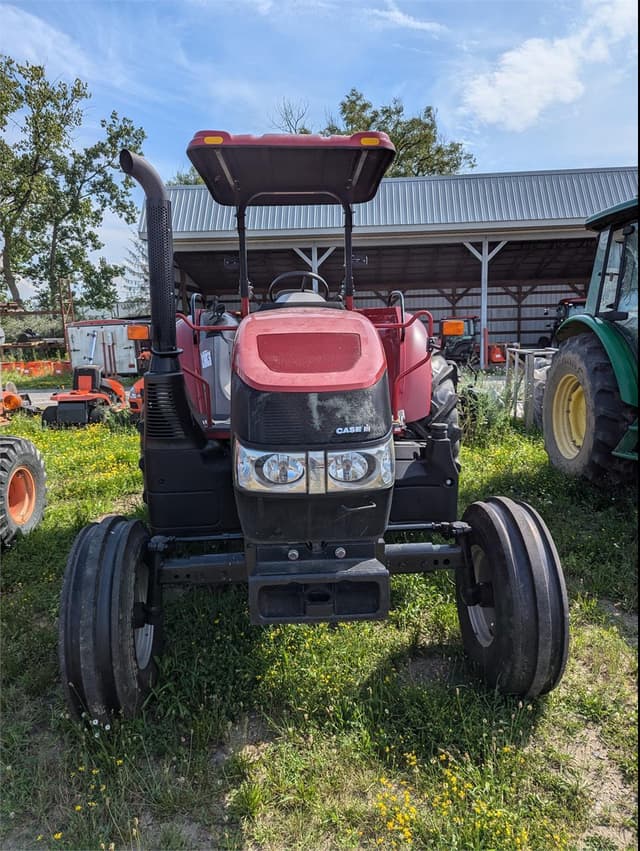 Image of Case IH Farmall 100C equipment image 1