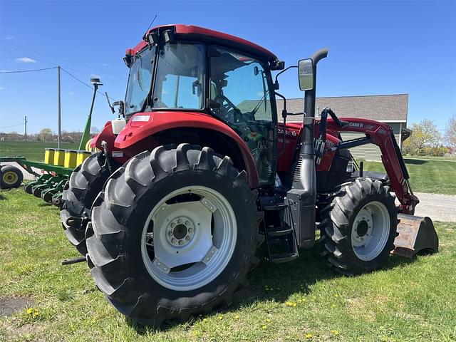 Image of Case IH Farmall 110A equipment image 2