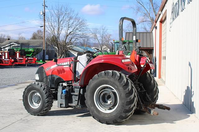 Image of Case IH Farmall 120C equipment image 3