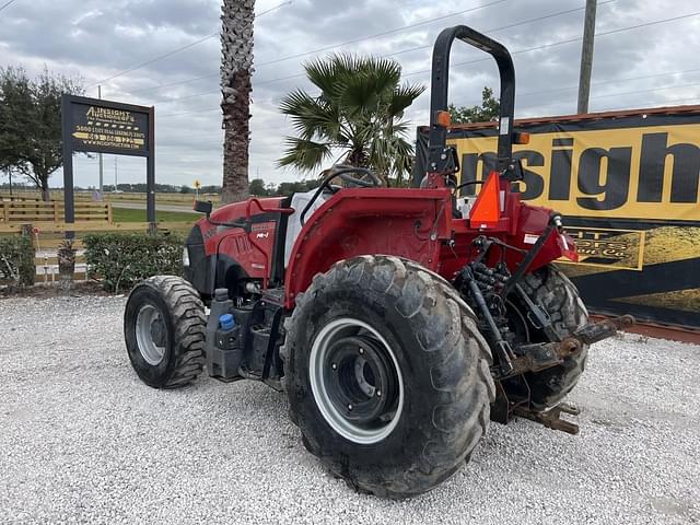 Image of Case IH Farmall 120C equipment image 1