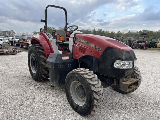 Image of Case IH Farmall 120C equipment image 4