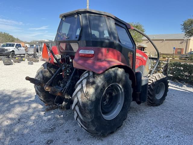 Image of Case IH Farmall 120C equipment image 3