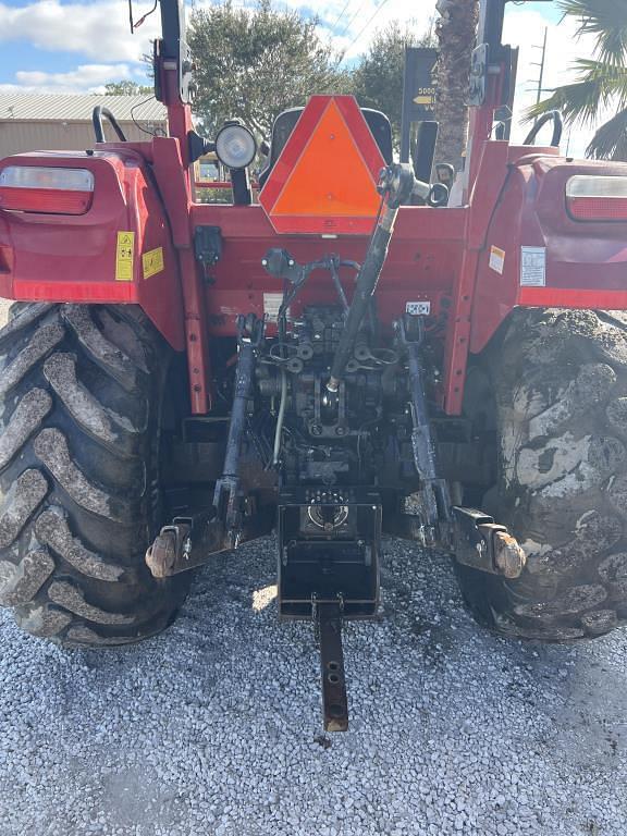 Image of Case IH Farmall 120C equipment image 2