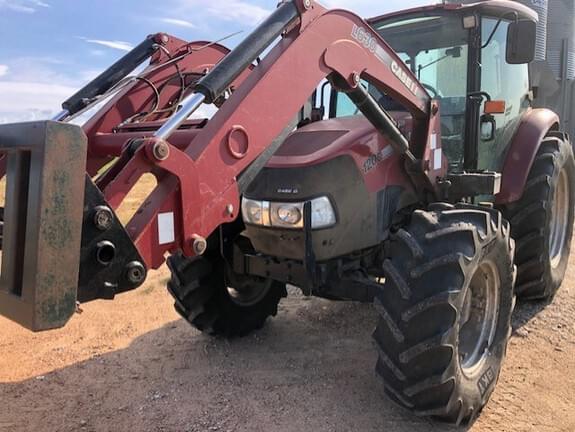 Image of Case IH Farmall 120C equipment image 2