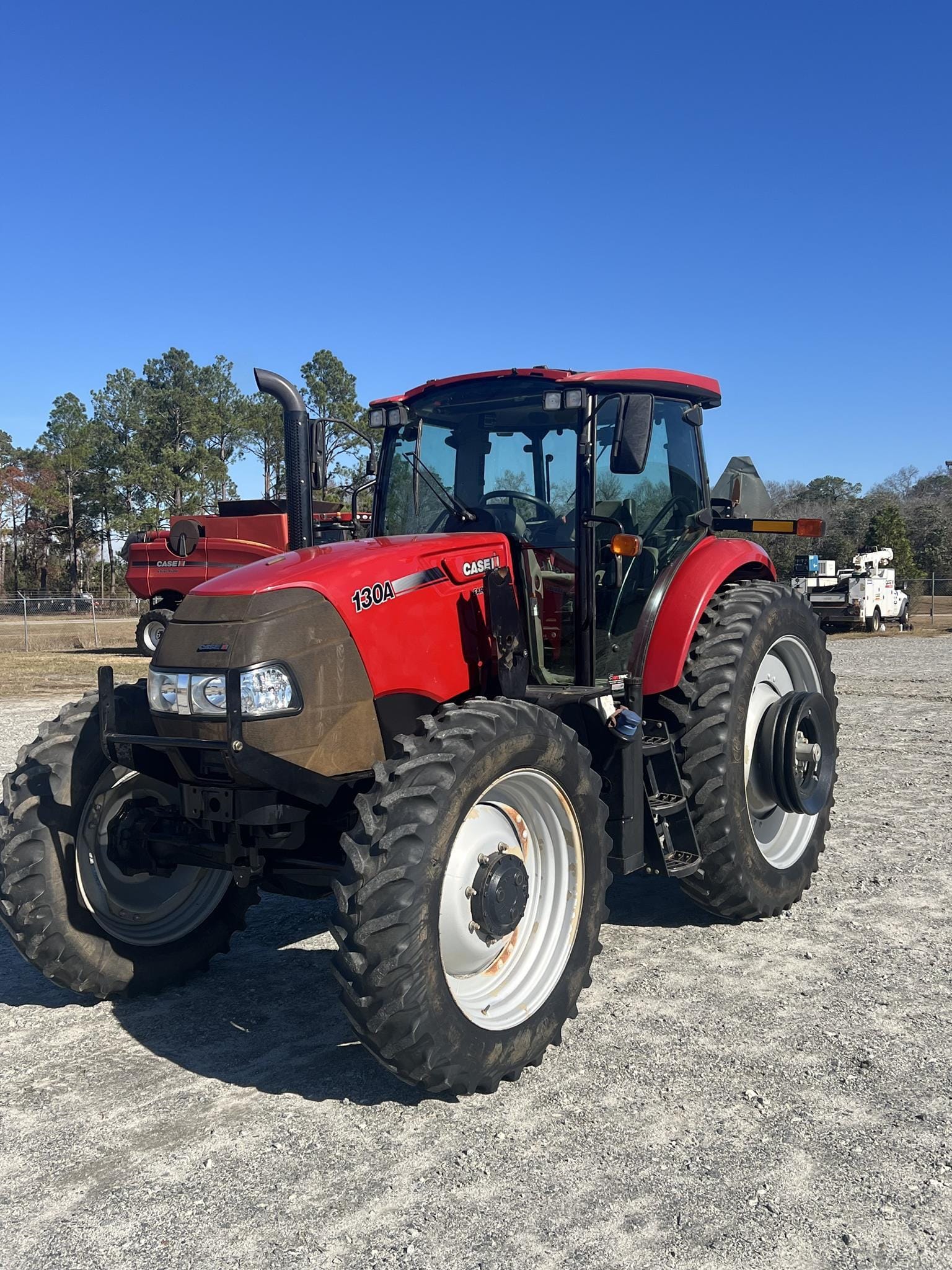 2017 Case IH Farmall 130A Equipment Image0