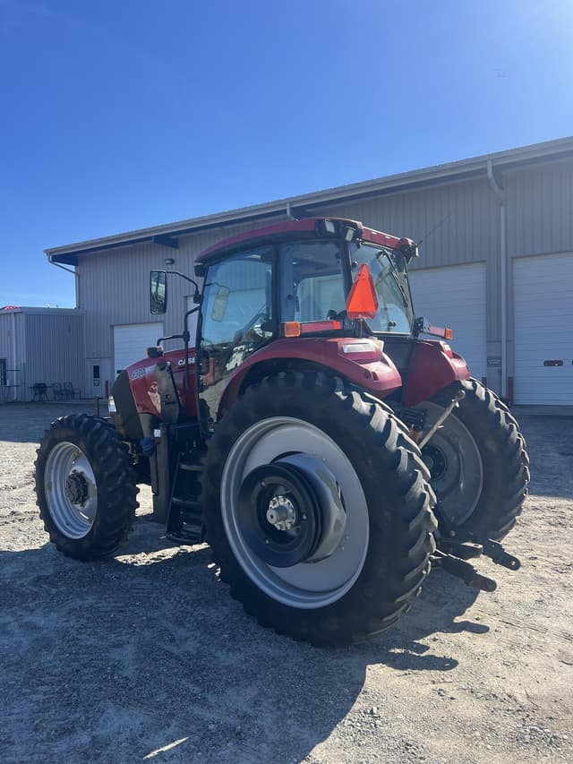 Image of Case IH Farmall 130A equipment image 2