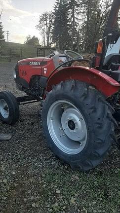 Image of Case IH Farmall 50A equipment image 2