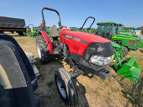 Image of Case IH Farmall 50A equipment image 4