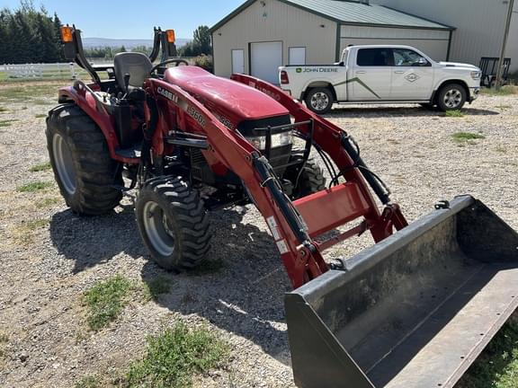Image of Case IH Farmall 55C equipment image 1