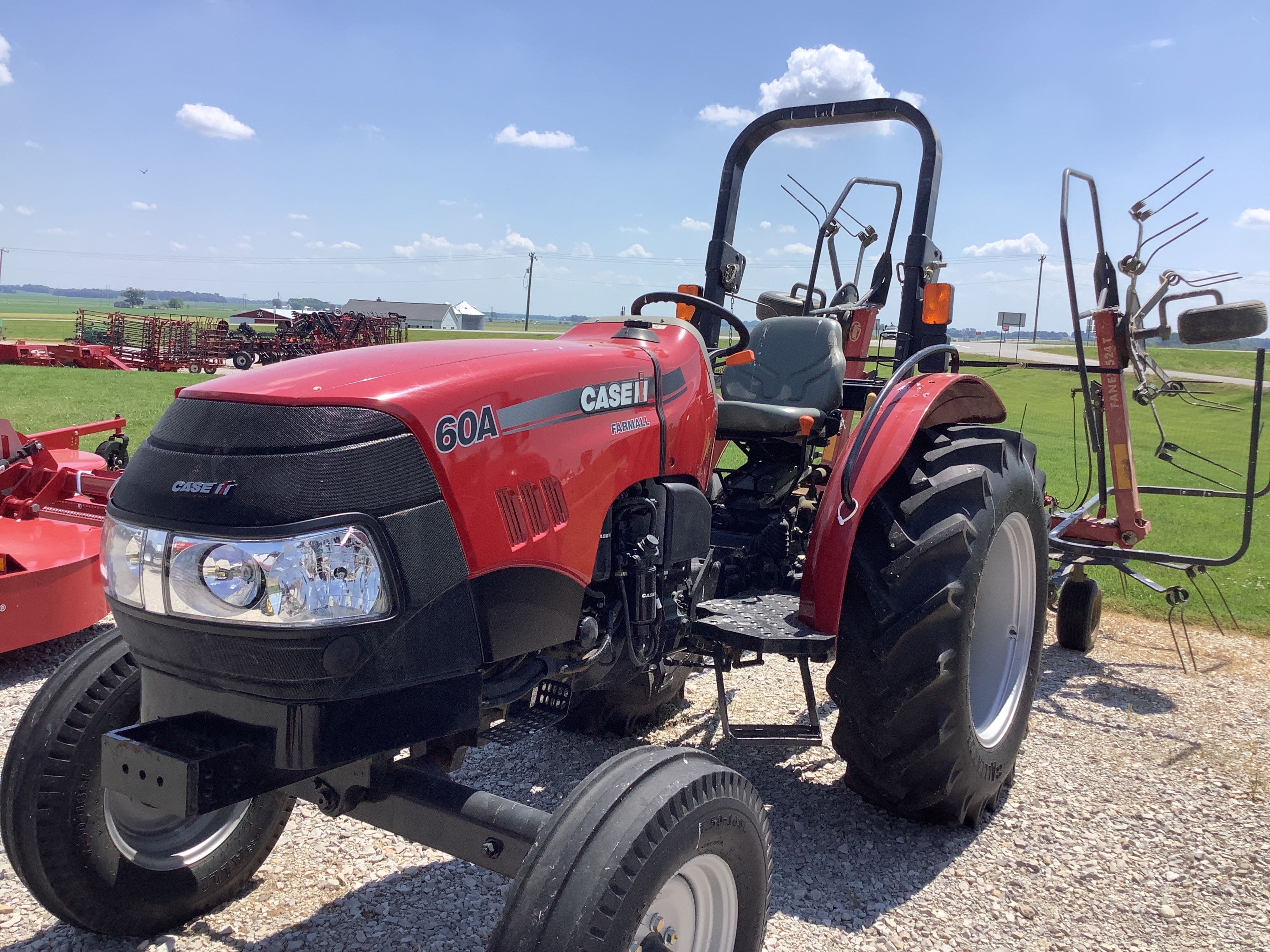 Main image Case IH Farmall 60A