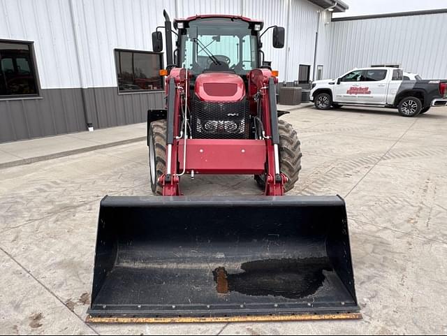 Image of Case IH Farmall 75C equipment image 1