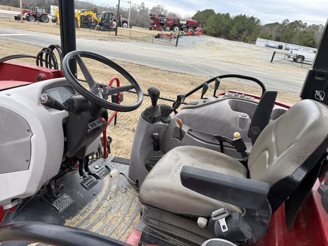 Image of Case IH Farmall 75C equipment image 4