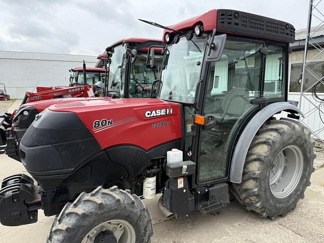 Image of Case IH Farmall 80N equipment image 1