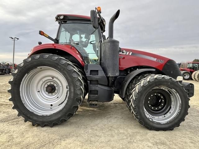 Image of Case IH Magnum 310 equipment image 3