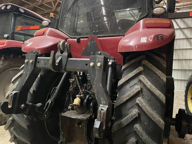 Image of Case IH Magnum 180 equipment image 4
