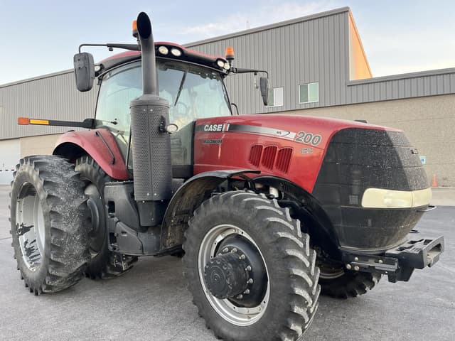 Image of Case IH Magnum 200 equipment image 2