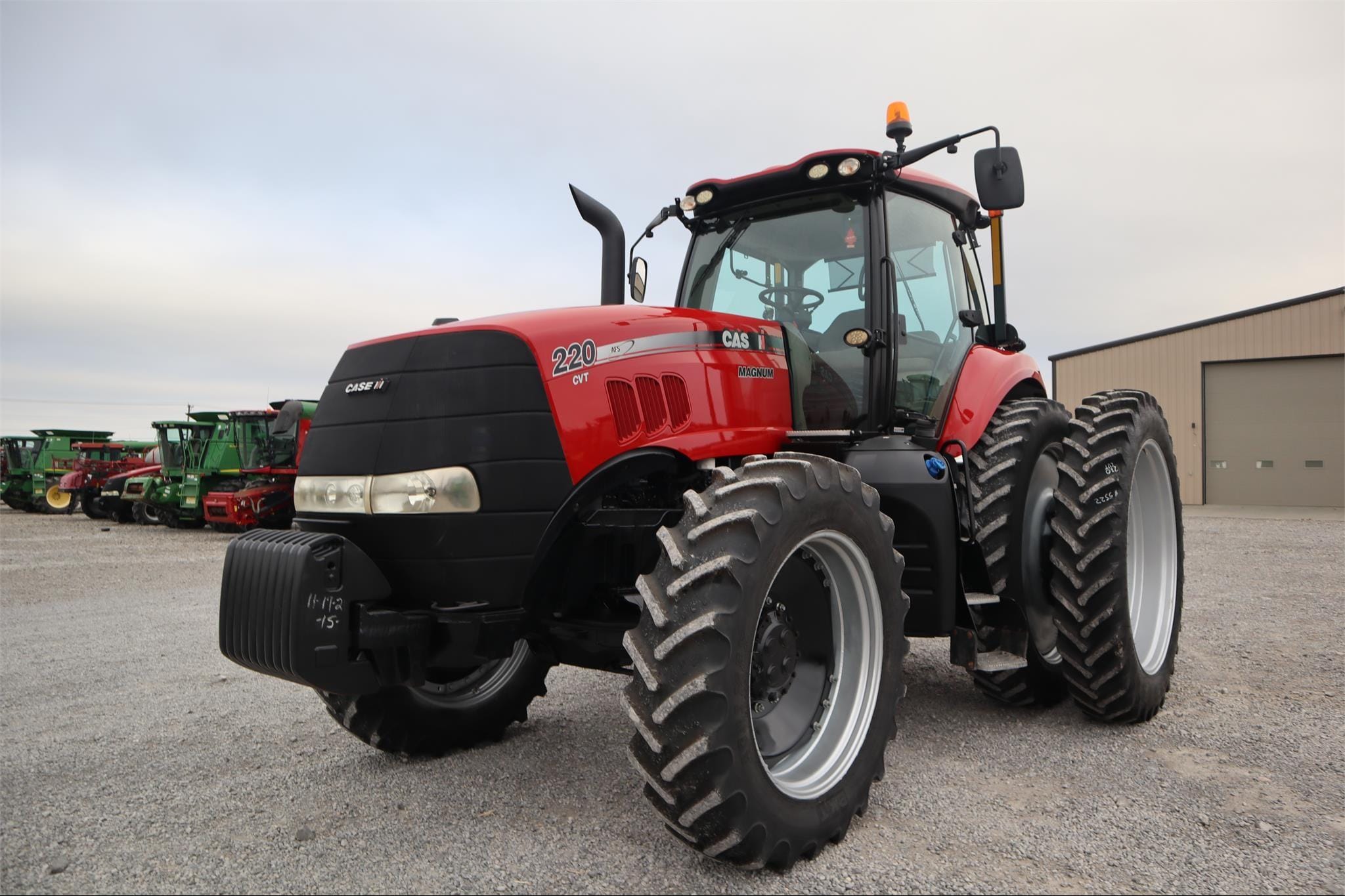 2017 Case IH Magnum 220 Equipment Image0
