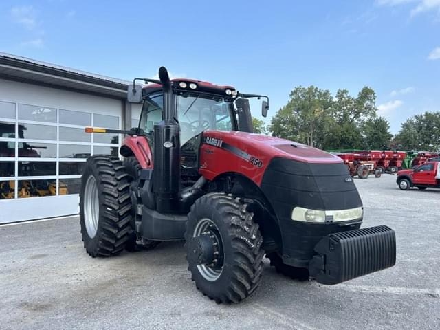 Image of Case IH Magnum 250 equipment image 3