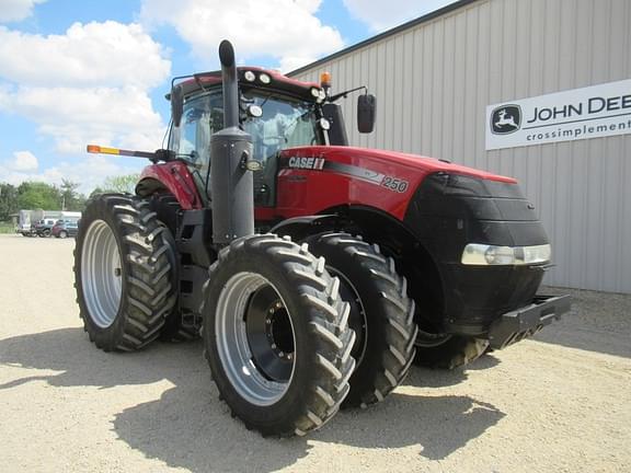 Image of Case IH Magnum 250 equipment image 3