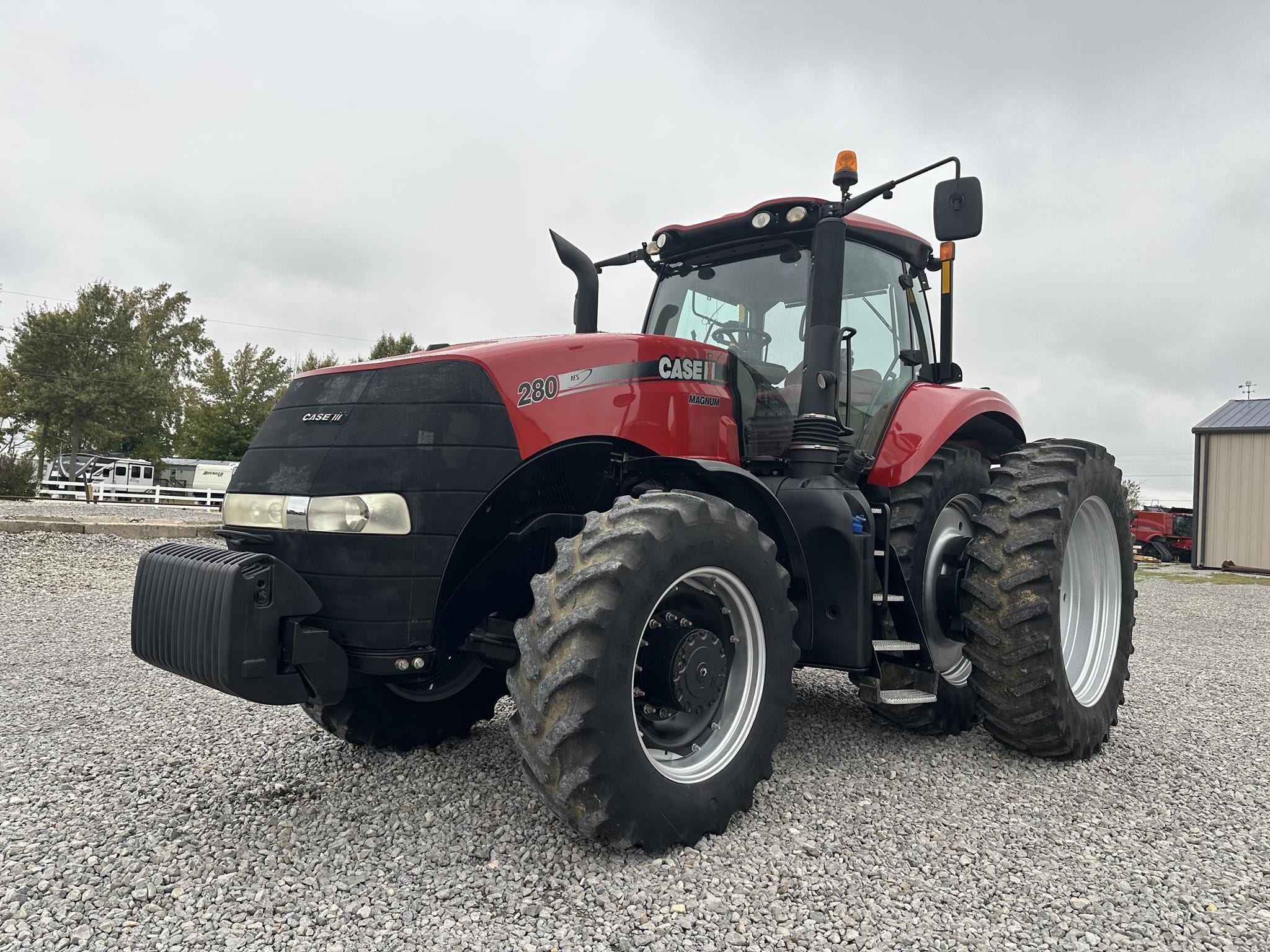 2017 Case IH Magnum 280 Equipment Image0