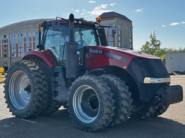 Image of Case IH Magnum 280 equipment image 3