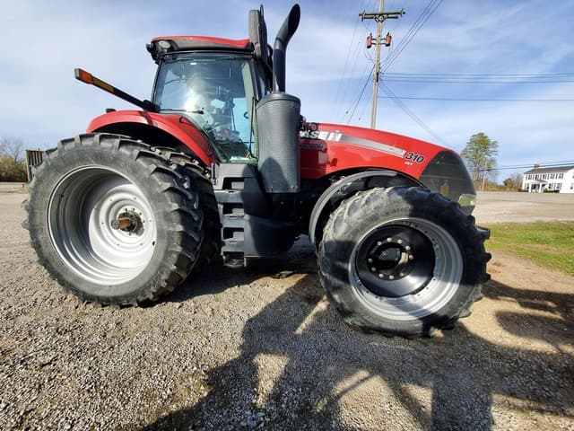 Image of Case IH Magnum 310 equipment image 4