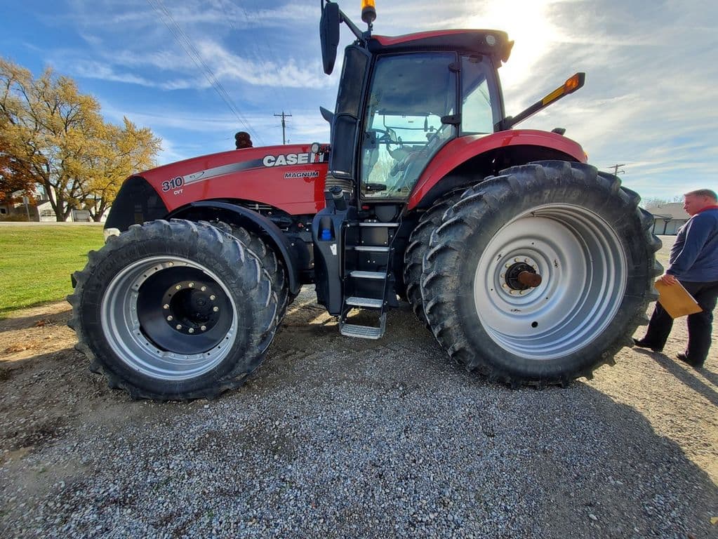 Image of Case IH Magnum 310 Primary image