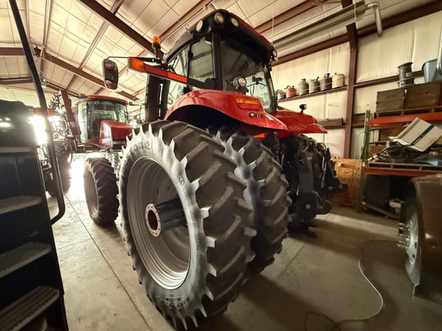 Image of Case IH Magnum 310 equipment image 4