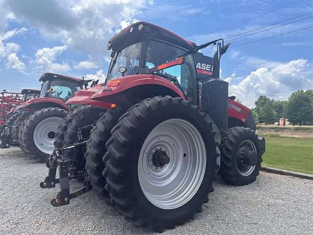 Image of Case IH Magnum 310 equipment image 4