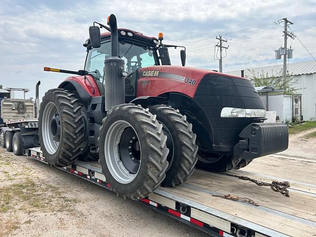 Image of Case IH Magnum 340 equipment image 3