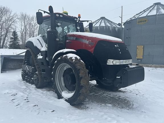 Image of Case IH Magnum 340 Rowtrac equipment image 1