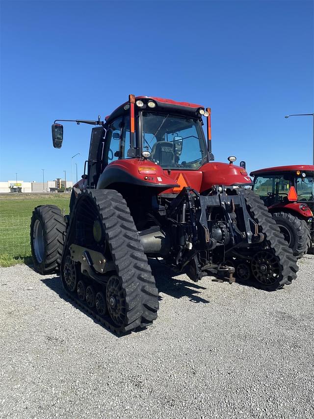 Image of Case IH Magnum 340 Rowtrac equipment image 2