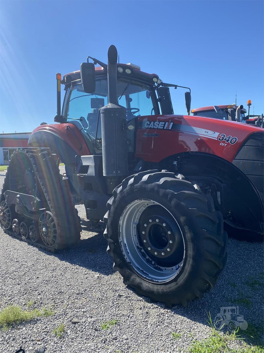 Image of Case IH Magnum 340 Rowtrac Primary image