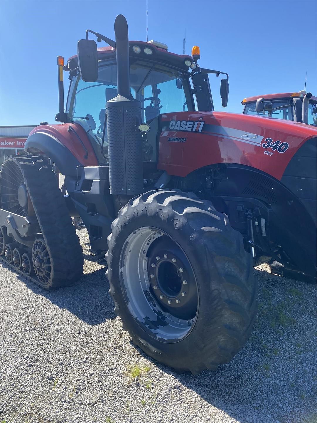 Image of Case IH Magnum 340 Rowtrac Primary image