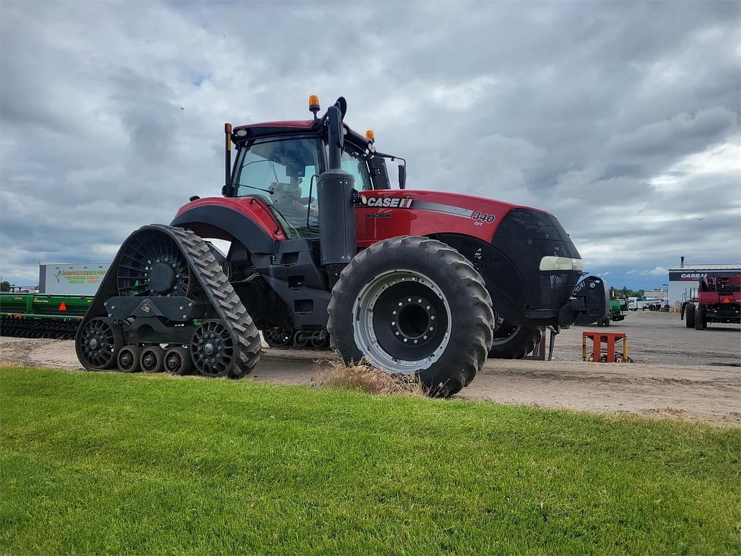 Image of Case IH Magnum 340 Rowtrac Primary image