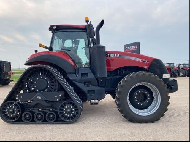 Image of Case IH Magnum 340 Rowtrac equipment image 3