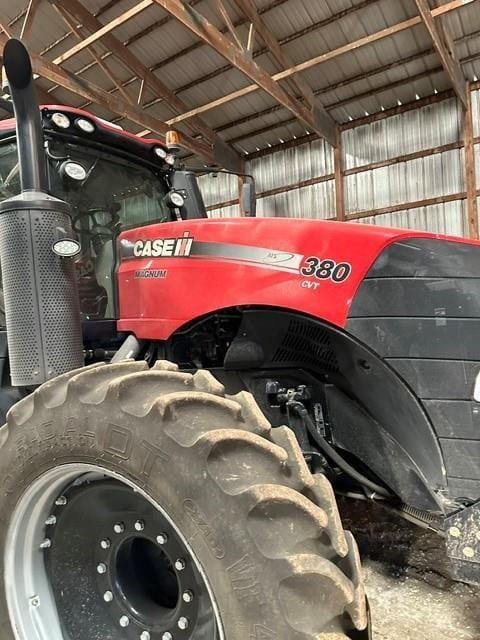 2017 Case IH Magnum 380 RowTrac Equipment Image0
