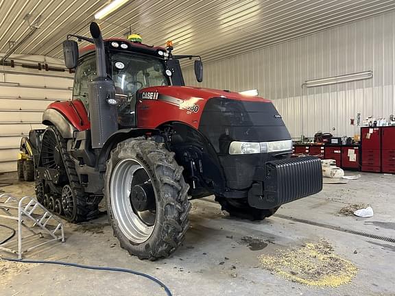 Image of Case IH Magnum 380 RowTrac equipment image 1