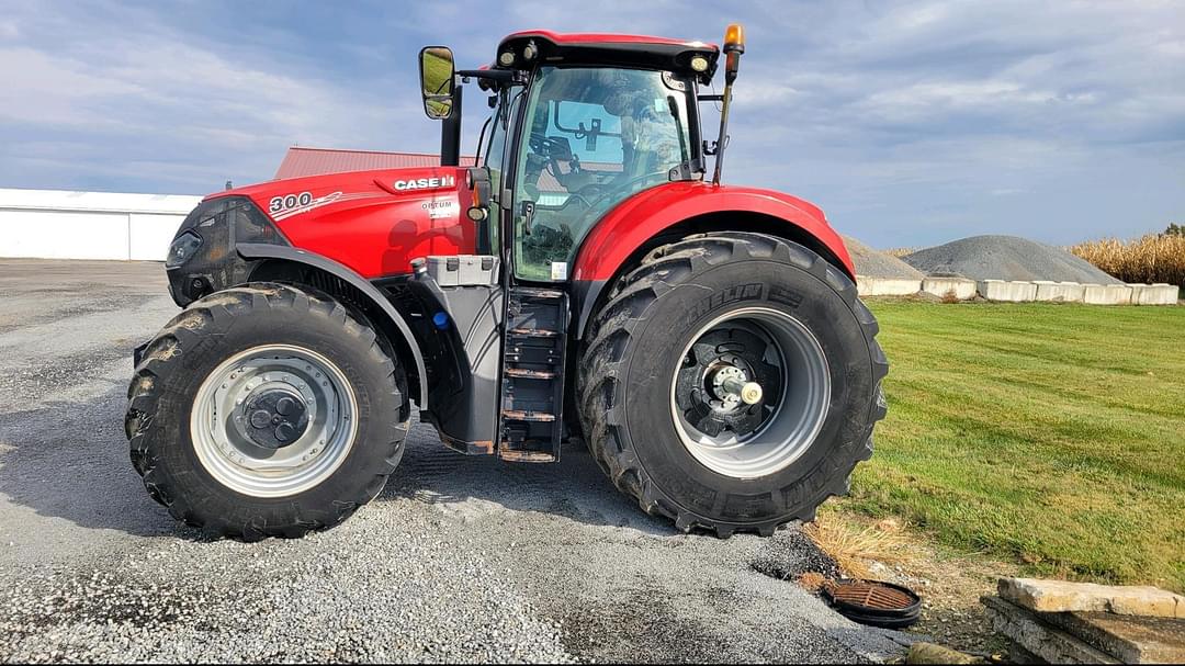 Image of Case IH Optum 300 Primary image