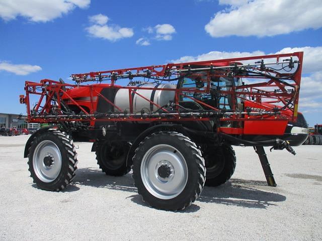 Image of Case IH Patriot 3240 equipment image 1