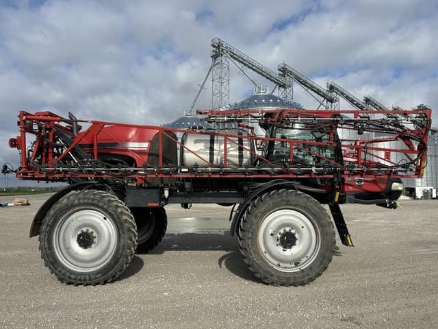 Image of Case IH 3240 Patriot equipment image 3