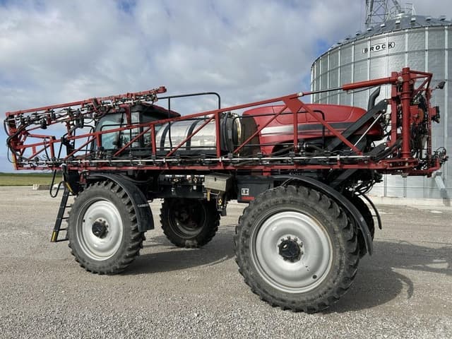 Image of Case IH 3240 Patriot equipment image 4