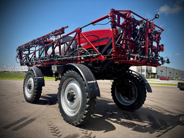 Image of Case IH Patriot 4440 equipment image 2