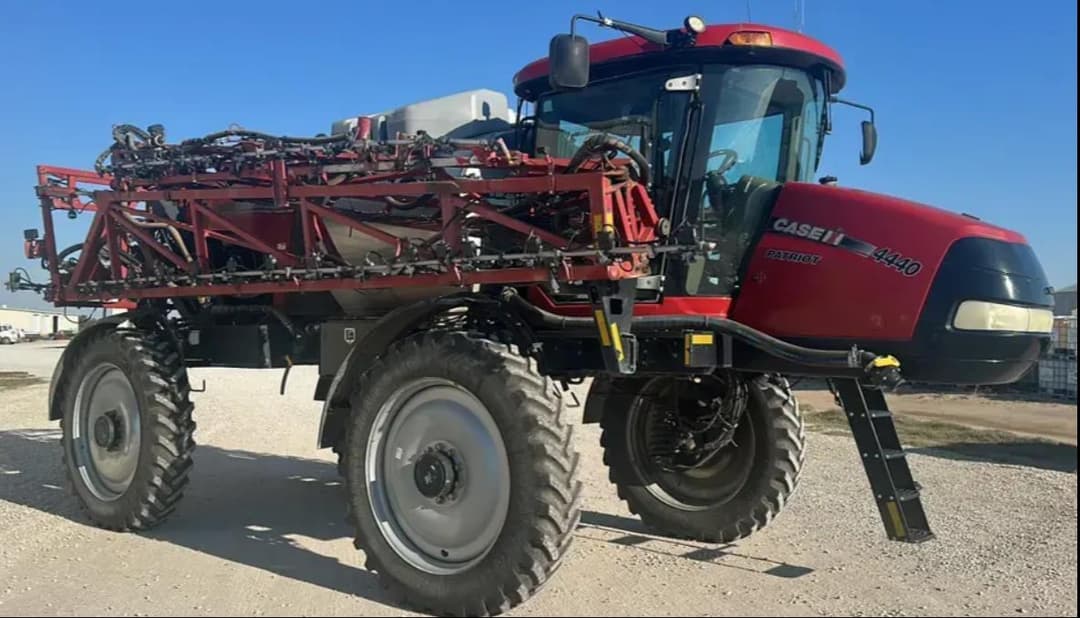 Image of Case IH Patriot 4440 Primary image