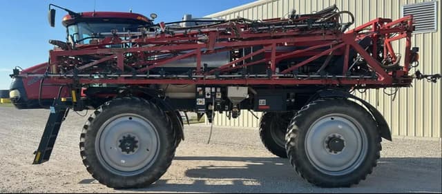 Image of Case IH Patriot 4440 equipment image 4