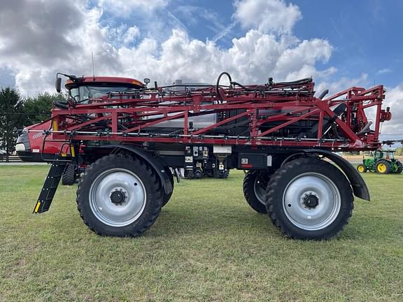 Image of Case IH Patriot 4440 equipment image 4