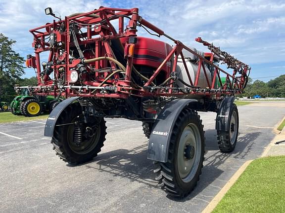 Image of Case IH Patriot 4440 equipment image 2