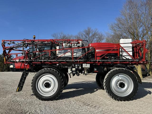 Image of Case IH Patriot 4440 equipment image 2