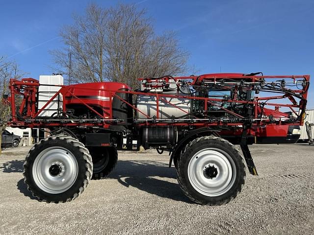 Image of Case IH Patriot 4440 equipment image 3