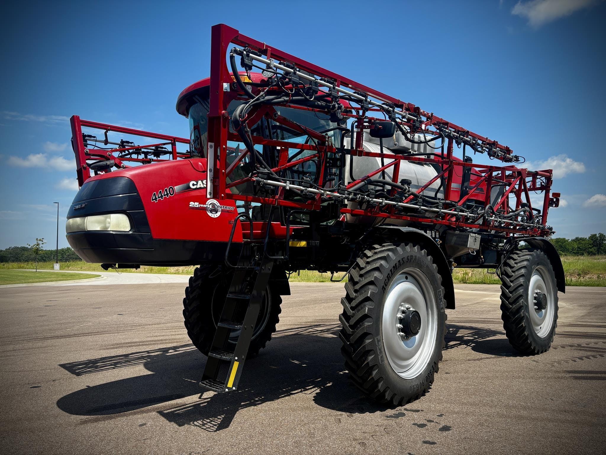 2017 Case IH Patriot 4440 Equipment Image0